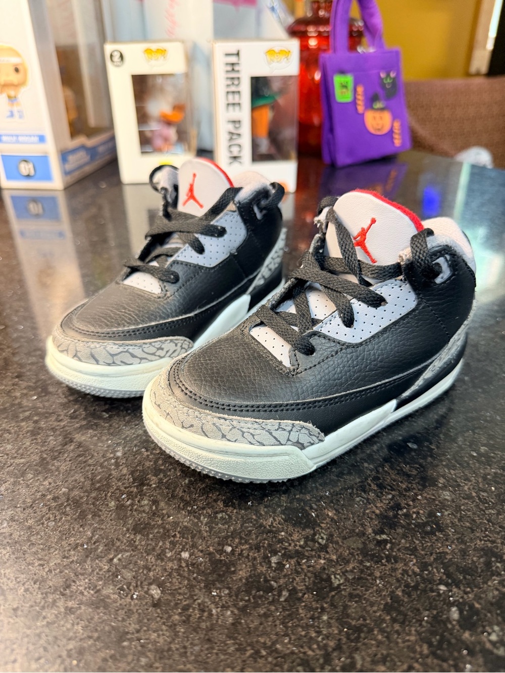Jordan Kids Red and Black Low-Top Sneakers